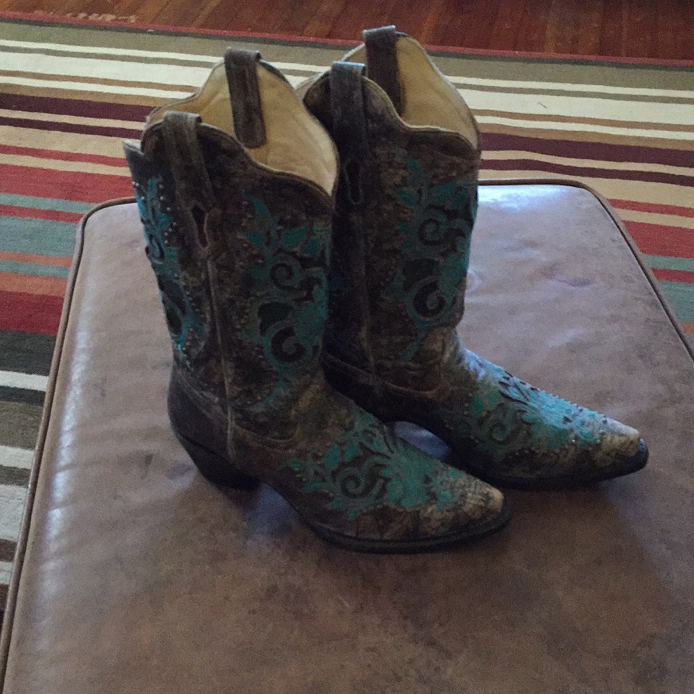 Coral Boots brown and turquoise BEAUTIFUL DESIGN
